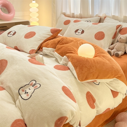 91家纺网 家纺一手货源 找家纺 （总）本制 2025新款B类牛奶绒印花四件套