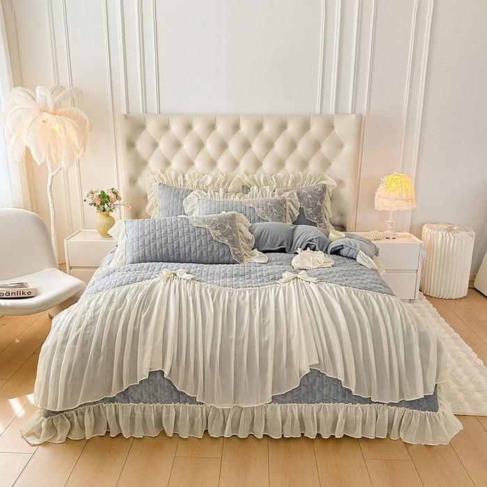 91家纺网 家纺一手货源 找家纺 罗艺轩 2024新款高克重牛奶雪纺边床裙四件套-羽蝶 高级灰