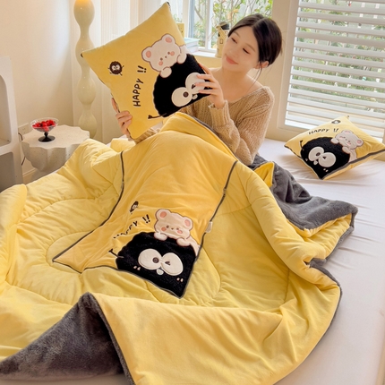 铭宣家居 2024新款加厚AB版婴儿绒和北极绒贴布绣刺绣抱枕被-可爱煤球 可爱煤球-柠檬黄