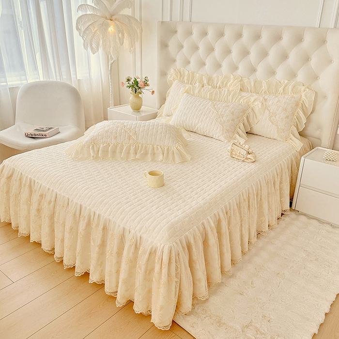 91家纺网 家纺一手货源 找家纺 罗艺轩 2024新款高克重牛奶雪纺边床裙三件套-羽蝶 奶昔