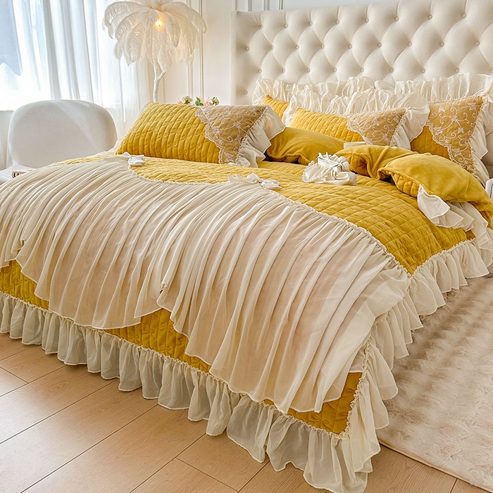 91家纺网 家纺一手货源 找家纺 罗艺轩 2024新款高克重牛奶雪纺边床裙四件套-羽蝶 嫩黄