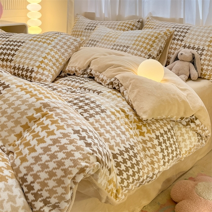 91家纺网 家纺一手货源 找家纺 （总）本制 2025新款B类牛奶绒印花四件套