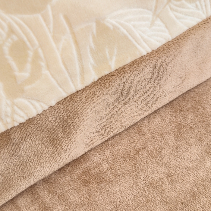 91家纺网 家纺一手货源 找家纺 氧家 2024新款雕花绒四件套 玫瑰花语-咖