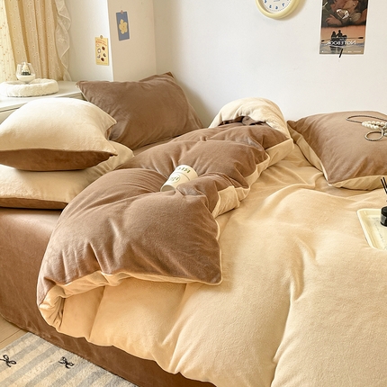 91家纺网 家纺一手货源 找家纺 寐眠 新款牛奶绒纯色双拼四件套-风格二 香草摩卡
