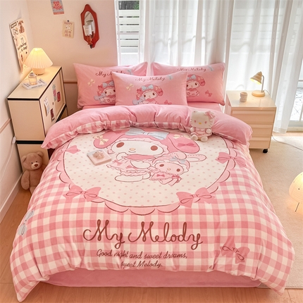 91家纺网 家纺一手货源 找家纺 （总）星座家纺 2025新款大版三丽鸥牛奶绒四件套