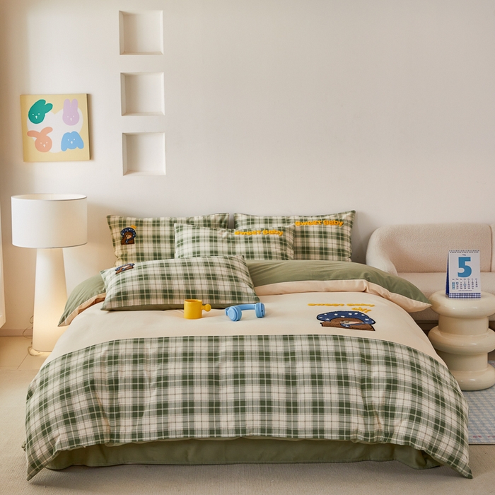 91家纺网 家纺一手货源 找家纺 怡家居 2024秋冬新款全棉磨毛绣花四件套 帽子熊