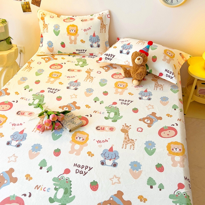 91家纺网 家纺一手货源 找家纺 大柏树 2025新款A类高克重亲肤舒适牛奶绒印花四件套-单床笠可定制 布拉乐园