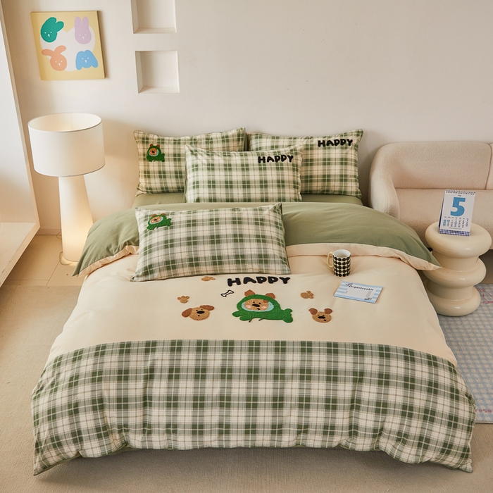 91家纺网 家纺一手货源 找家纺 怡家居 2024秋冬新款全棉磨毛绣花四件套 快乐熊仔