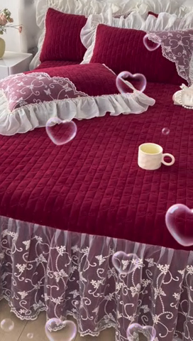 91家纺网 家纺一手货源 找家纺 罗艺轩 2024新款高克重牛奶雪纺边床裙三件套-羽蝶 酒红