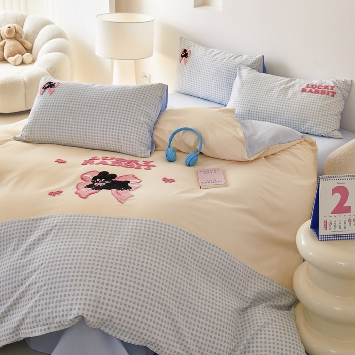 91家纺网 家纺一手货源 找家纺 怡家居 2024秋冬新款全棉磨毛绣花四件套 好运兔