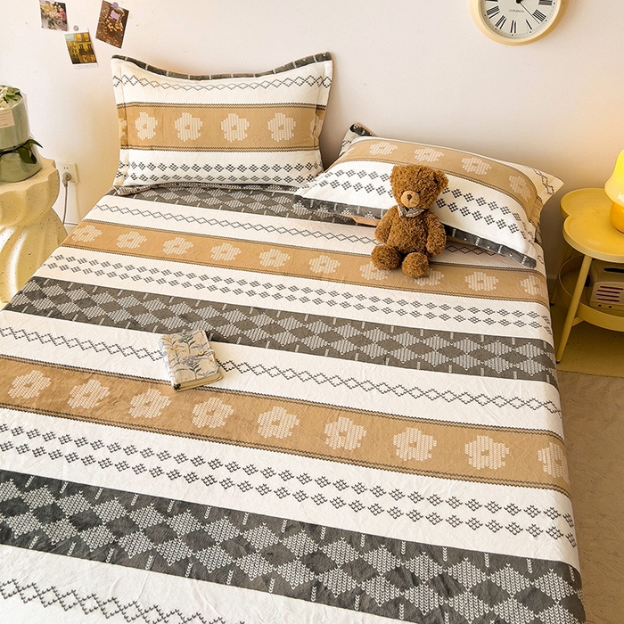 91家纺网 家纺一手货源 找家纺 大柏树 2025新款A类高克重亲肤舒适牛奶绒印花四件套-单床笠可定制 波西米亚