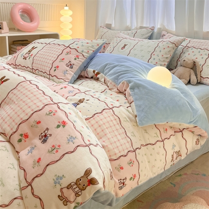 91家纺网 家纺一手货源 找家纺 （总）本制 2025新款B类牛奶绒印花四件套