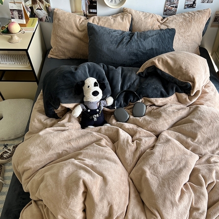 91家纺网 家纺一手货源 找家纺 （总）原素 2024高级感双拼牛奶绒四件套