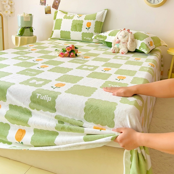 91家纺网 家纺一手货源 找家纺 大柏树 2025新款A类高克重亲肤舒适牛奶绒印花四件套-单床单可定制 花町-绿