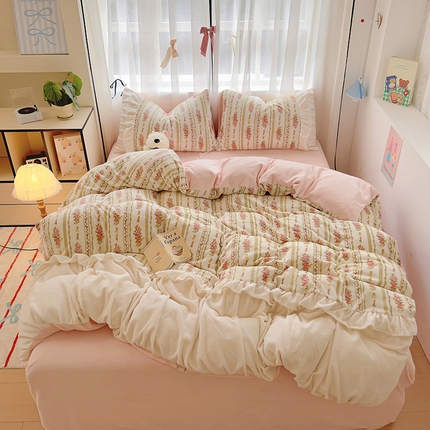 91家纺网 家纺一手货源 找家纺 （总）山茶家纺 2024新款高克重牛奶绒印花花边四件套-场景二