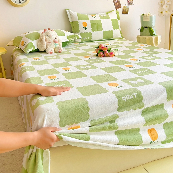 91家纺网 家纺一手货源 找家纺 大柏树 2025新款A类高克重亲肤舒适牛奶绒印花四件套-单床单可定制 花町-绿