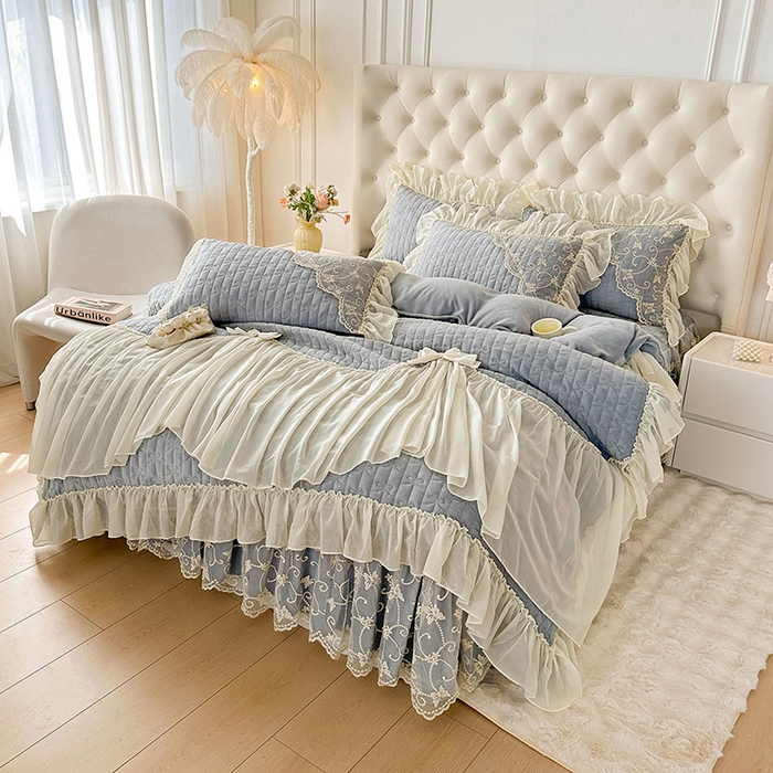 91家纺网 家纺一手货源 找家纺 罗艺轩 2024新款高克重牛奶雪纺边床裙四件套-羽蝶 高级灰