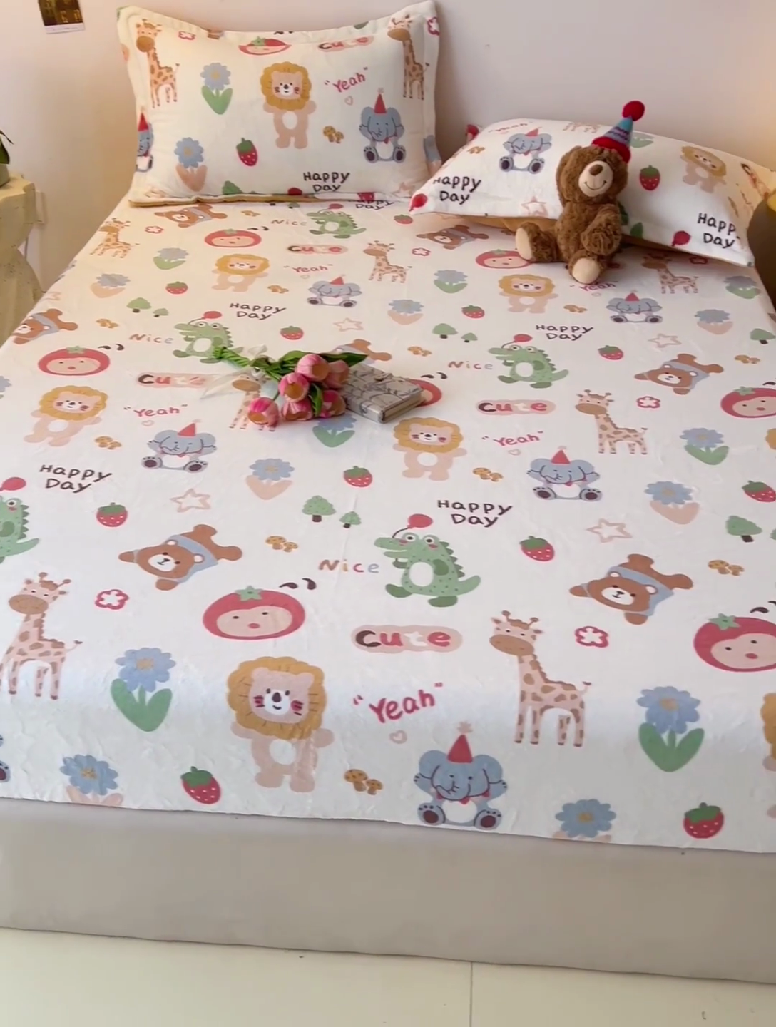 91家纺网 家纺一手货源 找家纺 大柏树 2025新款A类高克重亲肤舒适牛奶绒印花四件套-单床笠可定制 布拉乐园