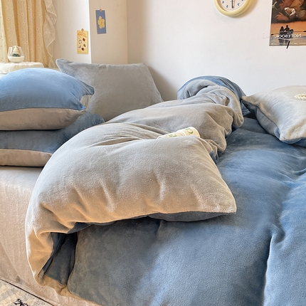 91家纺网 家纺一手货源 找家纺 寐眠 新款牛奶绒纯色双拼四件套-风格二 蓝幽梦境