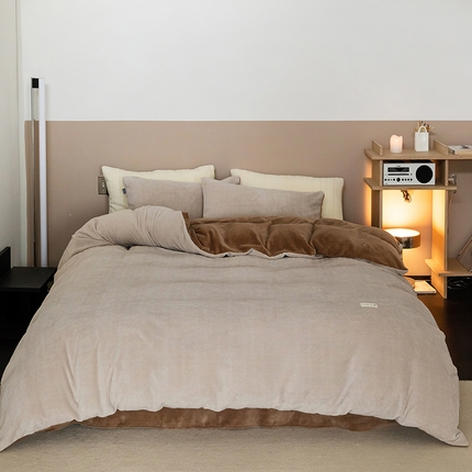 91家纺网 家纺一手货源 找家纺 （总）玉宇阁家居 2024新款秋冬ins风精致浮雕大提花牛奶绒四件套-日暮