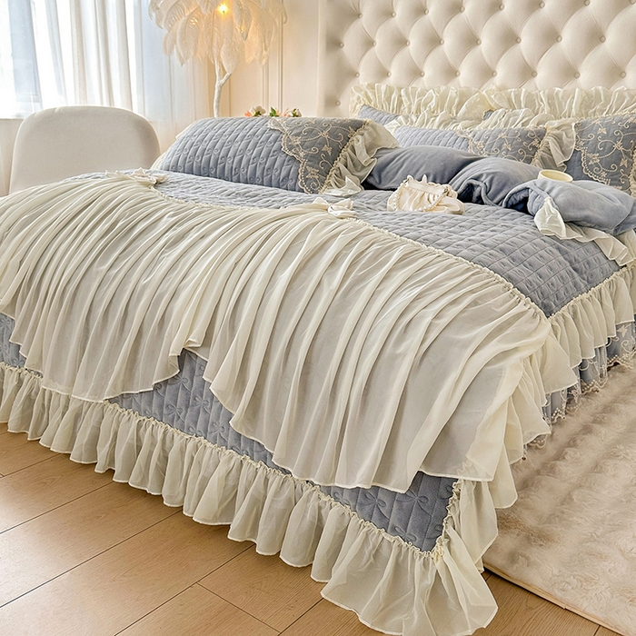 91家纺网 家纺一手货源 找家纺 罗艺轩 2024新款高克重牛奶雪纺边床裙四件套-羽蝶 高级灰