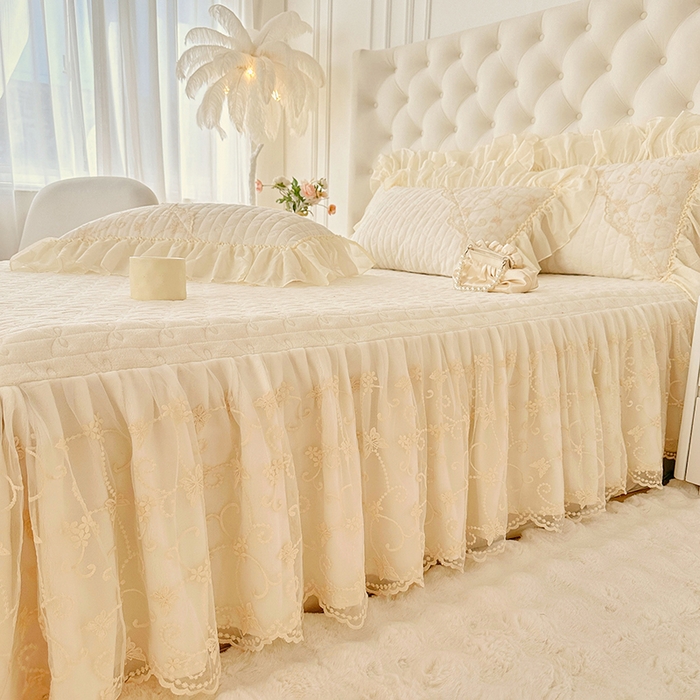 91家纺网 家纺一手货源 找家纺 罗艺轩 2024新款高克重牛奶雪纺边床裙三件套-羽蝶 奶昔