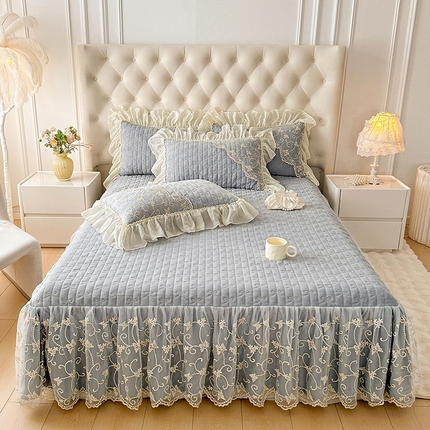 91家纺网 家纺一手货源 找家纺 （总）罗艺轩 2024新款高克重牛奶雪纺边床裙三件套-羽蝶