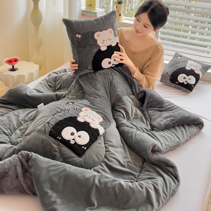 铭宣家居 2024新款加厚AB版婴儿绒和北极绒贴布绣刺绣抱枕被-可爱煤球 可爱煤球-灰色