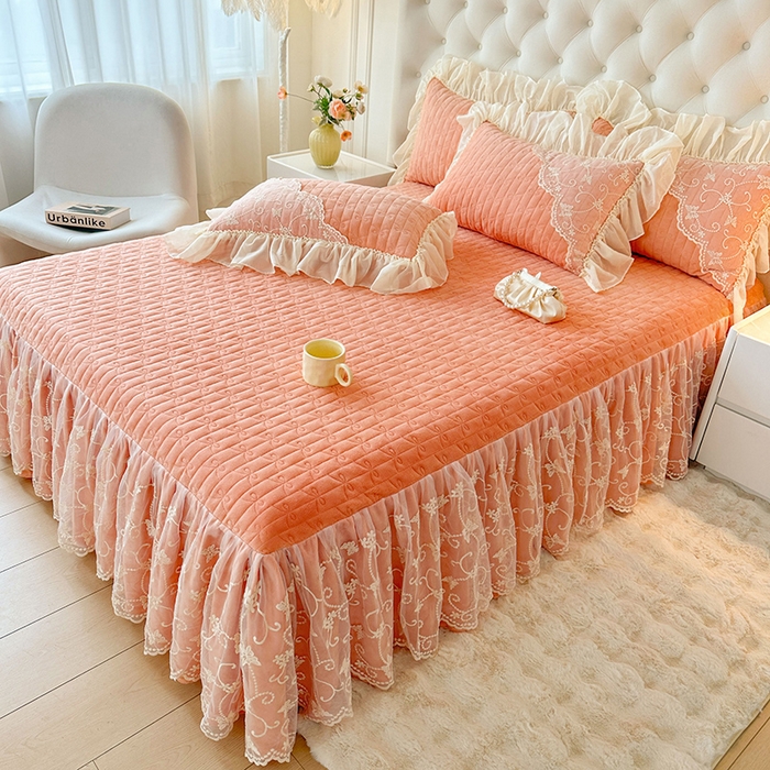 91家纺网 家纺一手货源 找家纺 罗艺轩 2024新款高克重牛奶雪纺边床裙三件套-羽蝶 梦幻玉