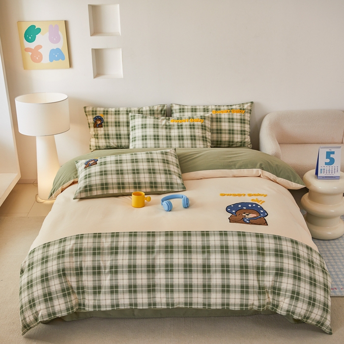 91家纺网 家纺一手货源 找家纺 怡家居 2024秋冬新款全棉磨毛绣花四件套 帽子熊