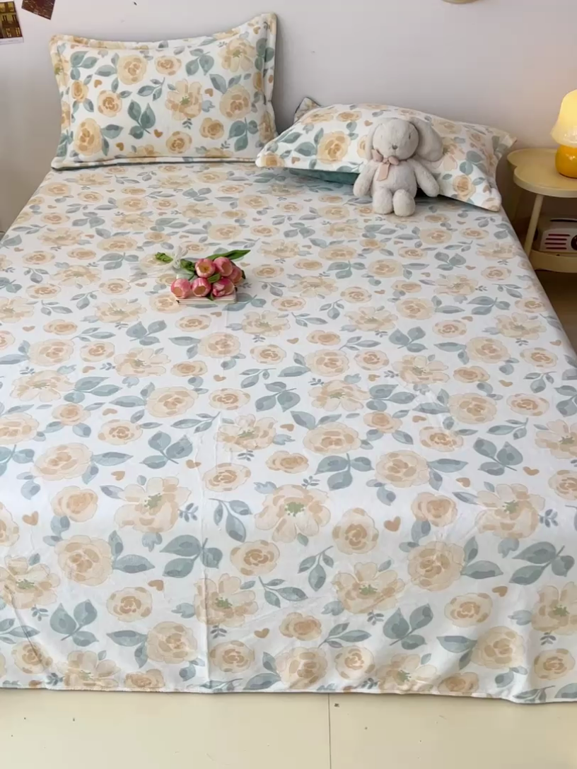 91家纺网 家纺一手货源 找家纺 大柏树 2025新款A类高克重亲肤舒适牛奶绒印花四件套-单床单可定制 朵柔-黄