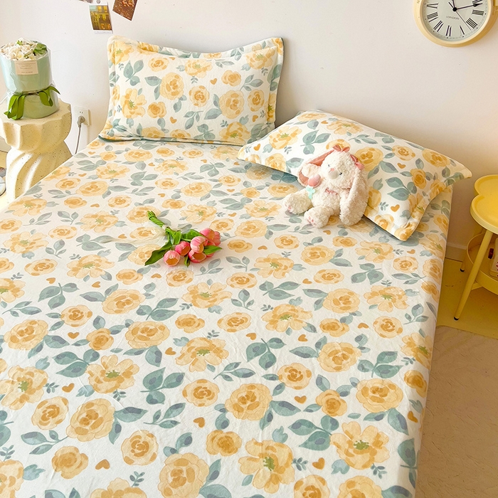 91家纺网 家纺一手货源 找家纺 大柏树 2025新款A类高克重亲肤舒适牛奶绒印花四件套-单床笠可定制 朵柔-黄