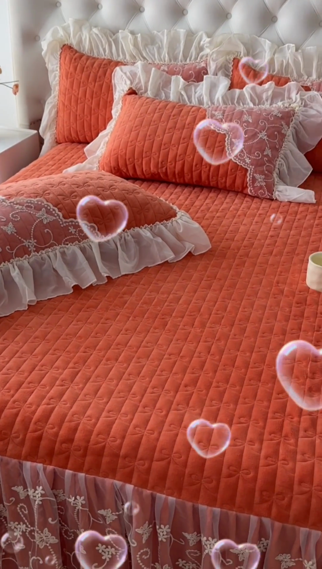 91家纺网 家纺一手货源 找家纺 （总）罗艺轩 2024新款高克重牛奶雪纺边床裙三件套-羽蝶