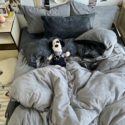 91家纺网 家纺一手货源 找家纺 （总）原素 2024高级感双拼牛奶绒四件套