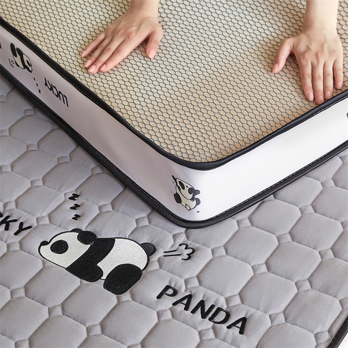 91家纺网 家纺一手货源 找家纺 鑫钰 2024秋冬新款立体乳胶加厚海绵床垫 立体边-趴趴熊猫-相思灰-