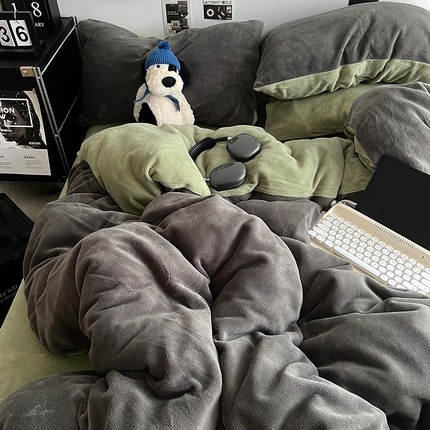 91家纺网 家纺一手货源 找家纺 （总）原素 2024高级感双拼牛奶绒四件套