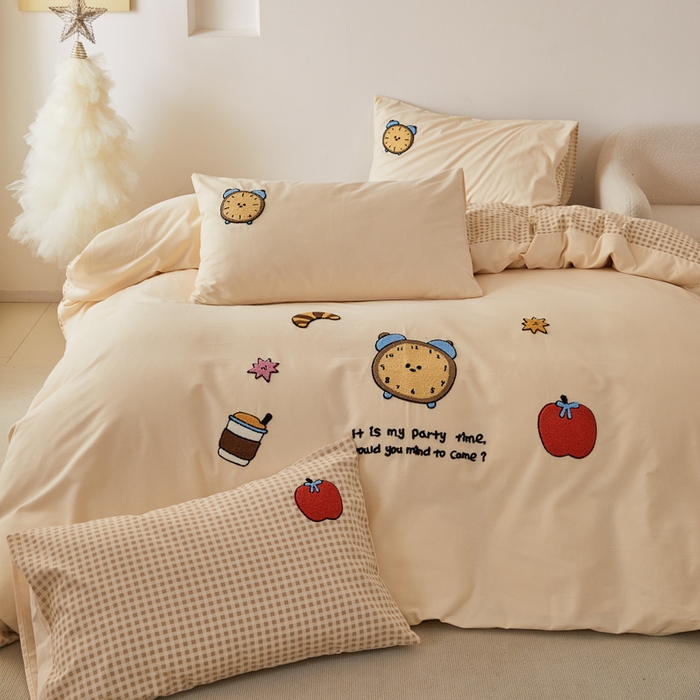 91家纺网 家纺一手货源 找家纺 怡家居 2024秋冬新款全棉磨毛绣花四件套 小闹钟