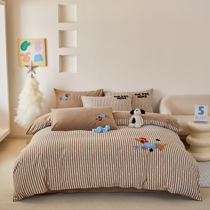 怡家居 2024秋冬新款全棉磨毛绣花四件套 治愈狗狗