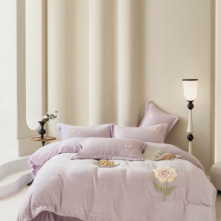 91家纺网 家纺一手货源 找家纺 （总）卡初家居（原微来） 2025新款秋冬A类加厚牛奶绒刺绣四件套-花间系列（提供买家秀）