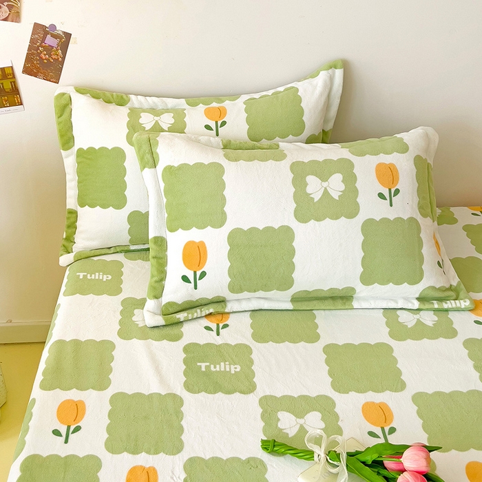 91家纺网 家纺一手货源 找家纺 大柏树 2025新款A类高克重亲肤舒适牛奶绒印花四件套-单枕套可定制 花町-绿