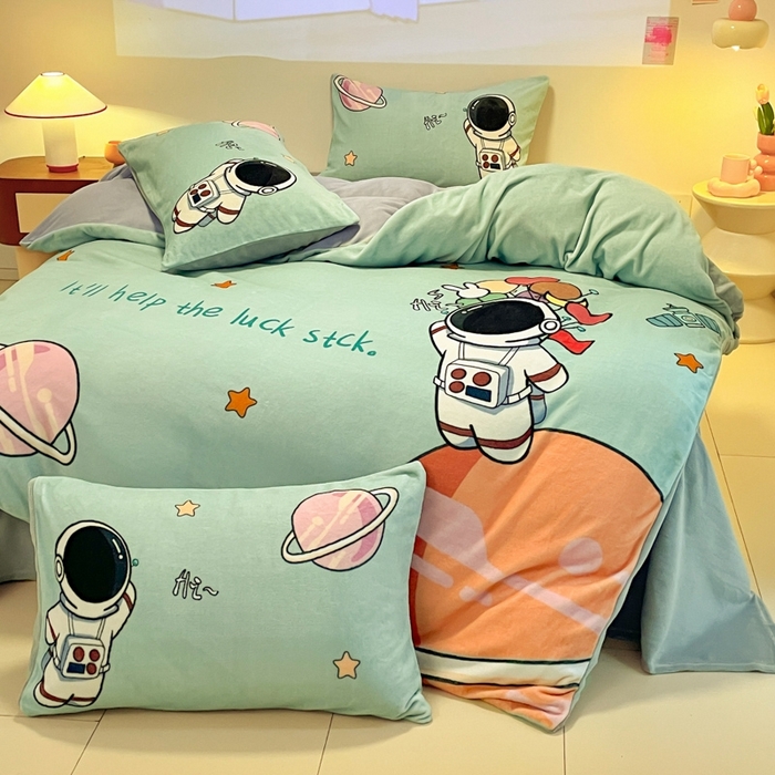 91家纺网 家纺一手货源 找家纺 新方向 2025新款全消光A类儿童牛奶绒四件套-太空行 太空行-绿