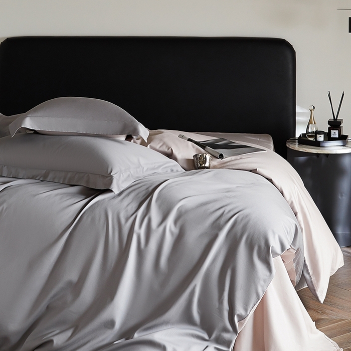 91家纺网 家纺一手货源 找家纺 秀色家纺 2025新款50支贡缎A类轻奢纯色长绒棉四件套全棉纯棉被套高级感床单三件套-雅克 雅克-典雅灰+粉末白