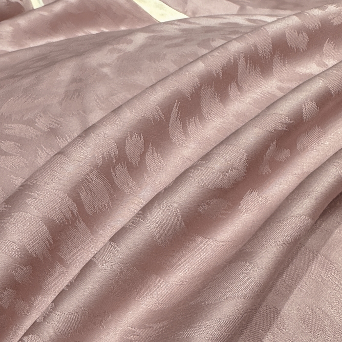 91家纺网 家纺一手货源 找家纺 雲归梦 2024新款轻奢双拼角全棉提花四件套 豹纹-樱花粉