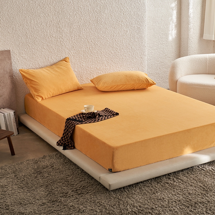 91家纺网 家纺一手货源 找家纺 千朵森 2024新款A类纯色牛奶绒单床笠-芙妮系列-风格一 芙妮-向阳黄