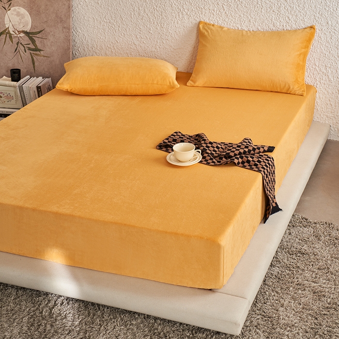 91家纺网 家纺一手货源 找家纺 千朵森 2024新款A类纯色牛奶绒单床笠-芙妮系列-风格一 芙妮-向阳黄