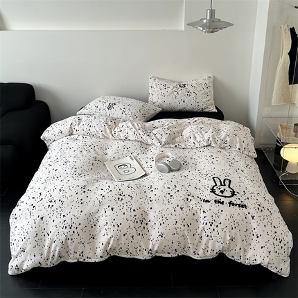 91家纺网 家纺一手货源 找家纺 （总）觅糖家纺 2024新款牛奶绒印花小版毛巾绣四件套