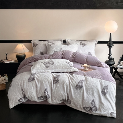 91家纺网 家纺一手货源 找家纺 卡巴伦家纺 2024新款兔毛烂花拼接刺绣四件套 蝴蝶-紫