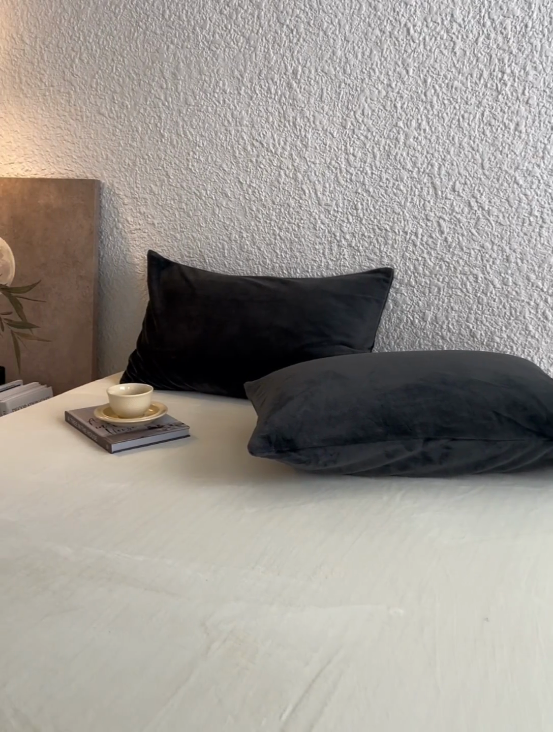 91家纺网 家纺一手货源 找家纺 千朵森 2024新款A类纯色牛奶绒单枕套-芙妮系列 芙妮-雅士灰