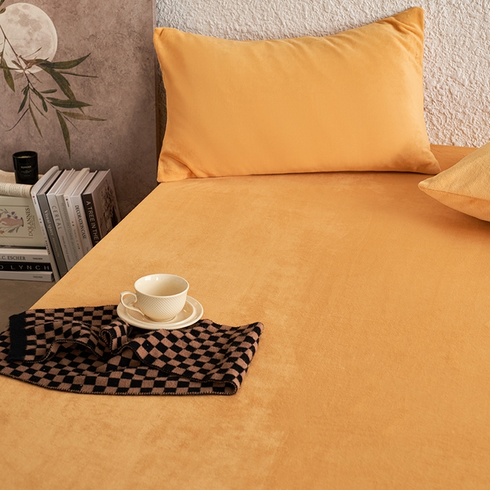 91家纺网 家纺一手货源 找家纺 千朵森 2024新款A类纯色牛奶绒单床笠-芙妮系列-风格一 芙妮-向阳黄