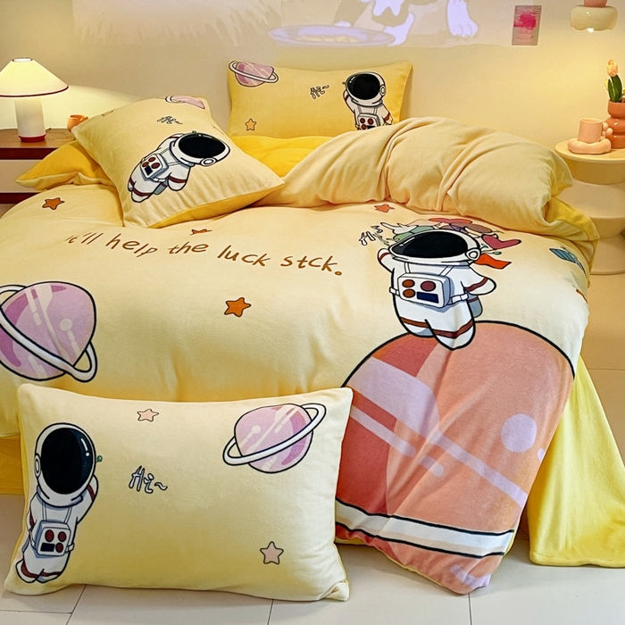 91家纺网 家纺一手货源 找家纺 （总）控价 2025年新款240克全消光A类儿童牛奶绒四件套-太空行